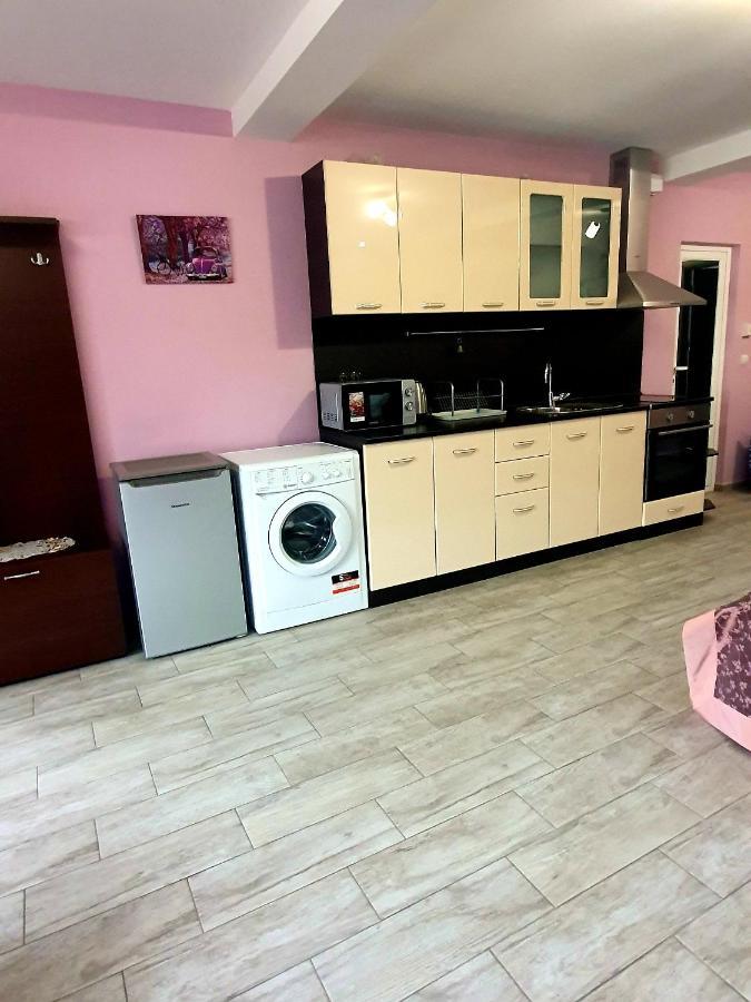 Апартамент България Със Свободна Зона За Паркиране Veliko Tarnovo Eksteriør billede