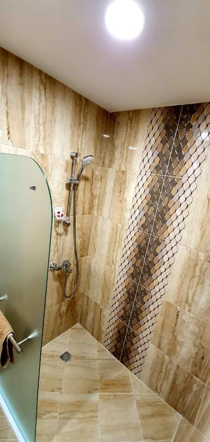 Апартамент България Със Свободна Зона За Паркиране Veliko Tarnovo Eksteriør billede